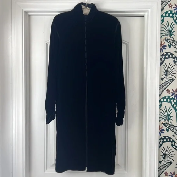 Vtg 90’s Andrea Jovine Black Velvet Victorian Goth Split Long Tunic Button Top S - Picture 2 of 9